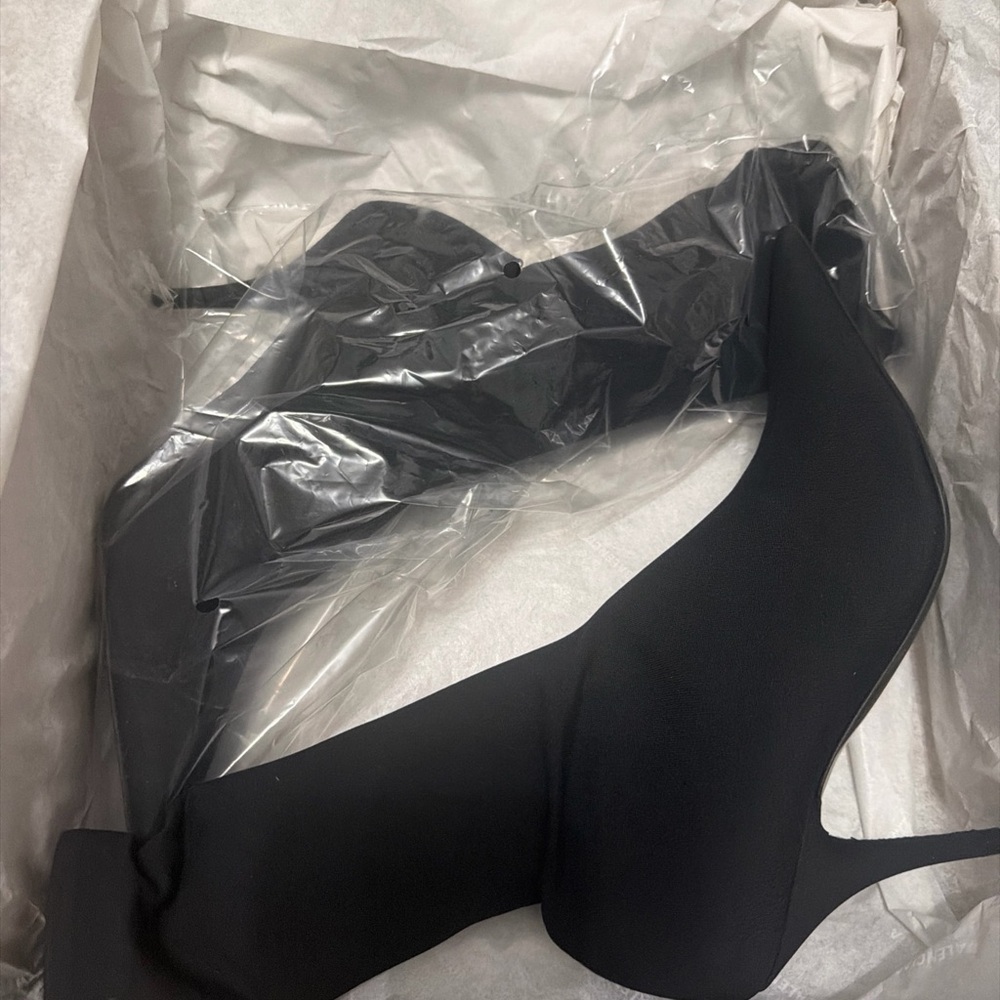 Elegant Black Stiletto Heels